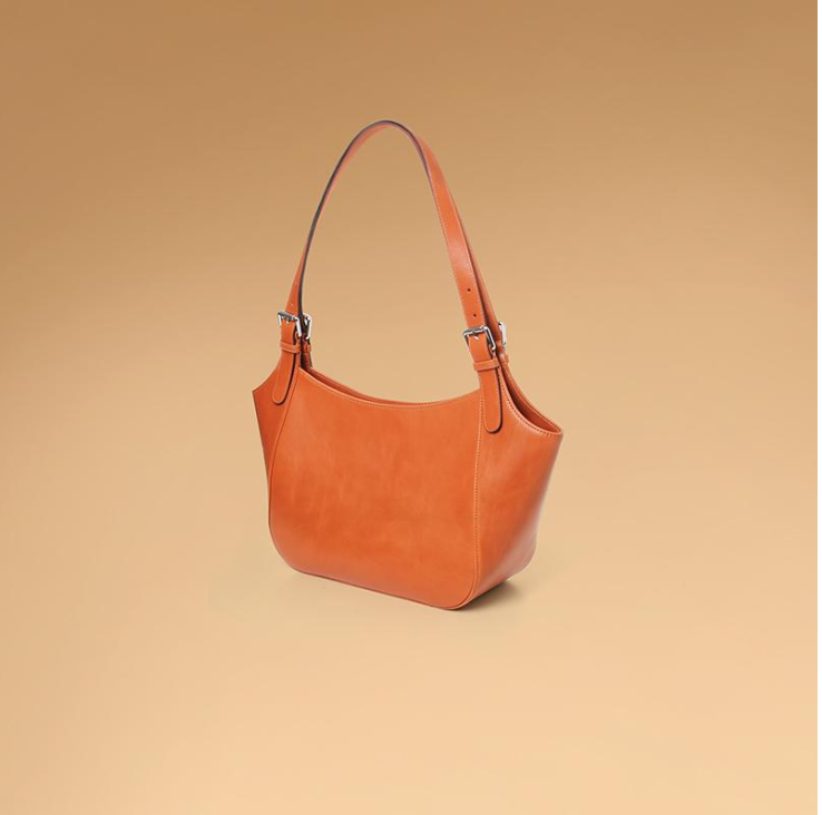 Premium Leather Shoulder Tote Bag – Minimal Everyday Handbag with Adjustable Strap